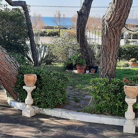 Appartamento In Villa Valentini, Fronte Mare, Giardino E Parcheggio Privato, Wifi, Dotato Di Tutti I Confort, Nel Golfo Di Gaeta Minturno Zewnętrze zdjęcie
