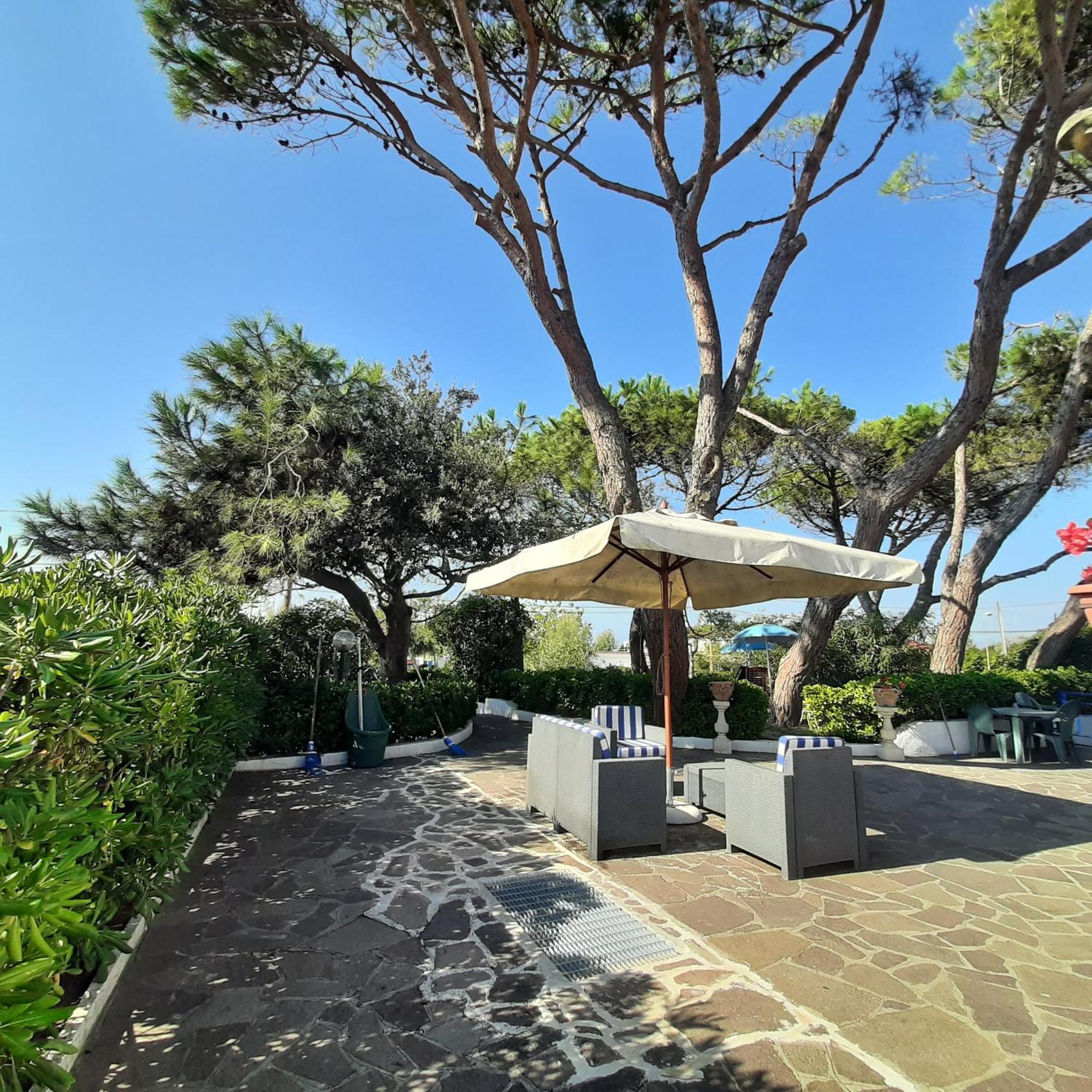 Appartamento In Villa Valentini, Fronte Mare, Giardino E Parcheggio Privato, Wifi, Dotato Di Tutti I Confort, Nel Golfo Di Gaeta Minturno Zewnętrze zdjęcie