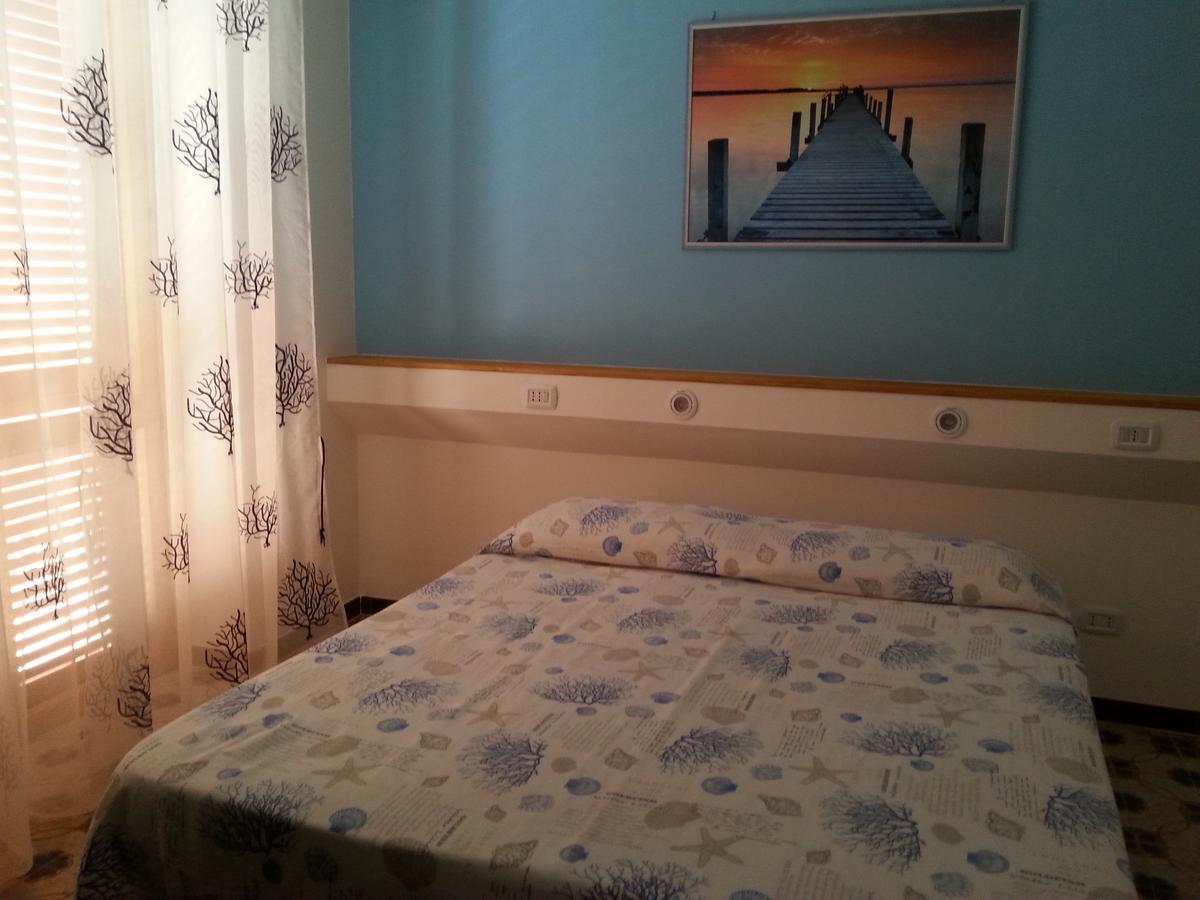 Appartamento In Villa Valentini, Fronte Mare, Giardino E Parcheggio Privato, Wifi, Dotato Di Tutti I Confort, Nel Golfo Di Gaeta Minturno Zewnętrze zdjęcie