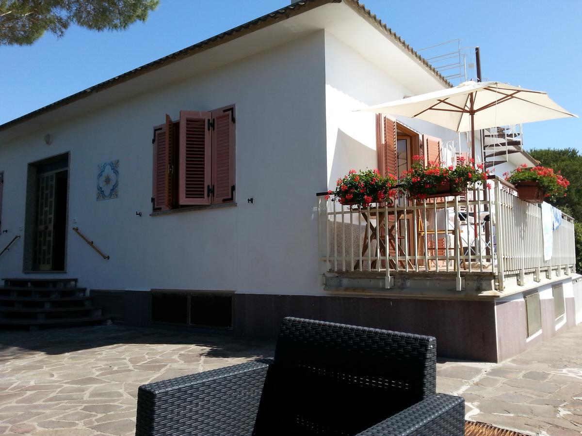 Appartamento In Villa Valentini, Fronte Mare, Giardino E Parcheggio Privato, Wifi, Dotato Di Tutti I Confort, Nel Golfo Di Gaeta Minturno Zewnętrze zdjęcie