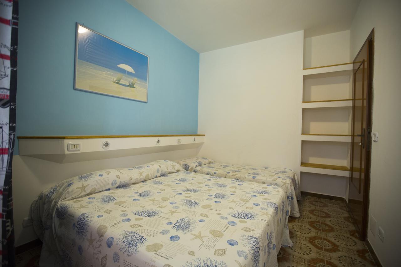 Appartamento In Villa Valentini, Fronte Mare, Giardino E Parcheggio Privato, Wifi, Dotato Di Tutti I Confort, Nel Golfo Di Gaeta Minturno Zewnętrze zdjęcie